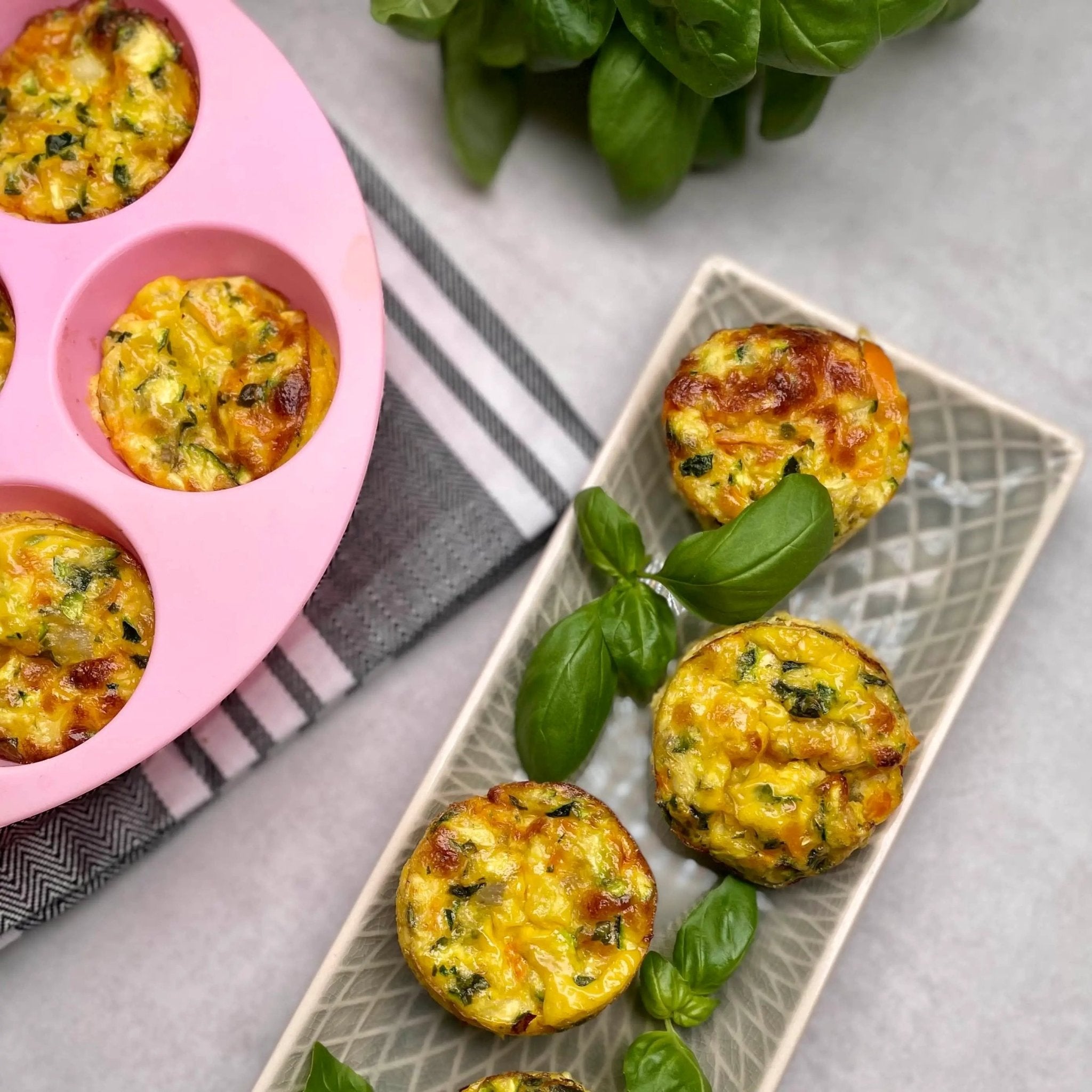 Silikon - Muffinform (rosa) - passend für Varoma und Dampfgaraufsatz Monsieur Cuisine - Wundermix GmbH
